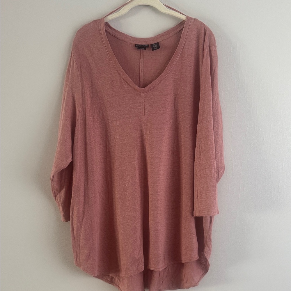 Beautiful linen blouse Tahari Size 3x unspecified color 💗
